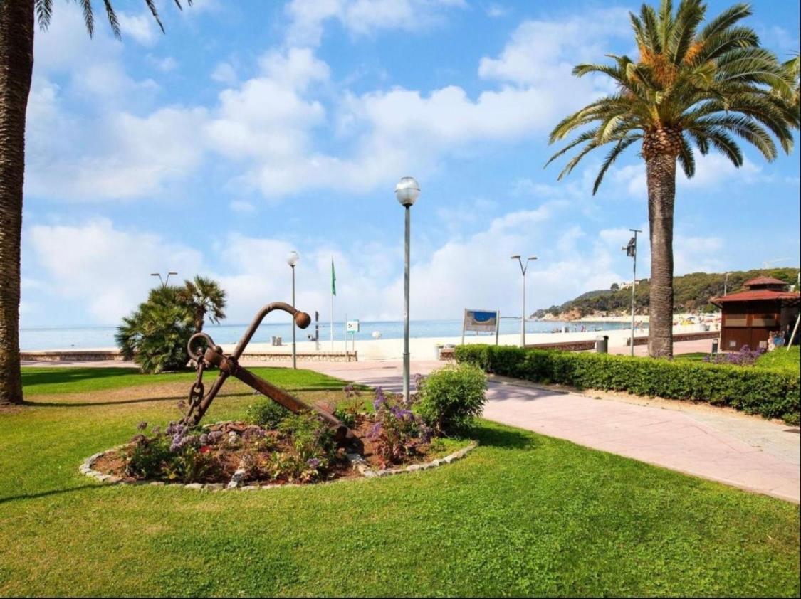 Seahomes Vacations, La Mer Bleue, Beach&Pool, Pk, Full Equipped In Fenals Beach Lloret de Mar Exteriér fotografie